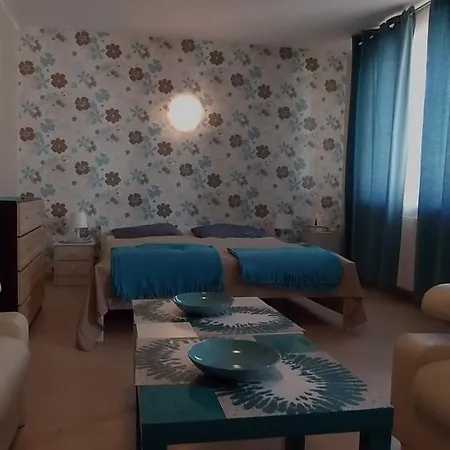 Bed & Breakfast Patio 3*